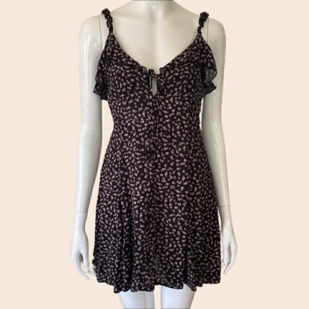 Urban Outfitters Dress Forum Black Mini Daisy Print Ditsy Dress Size Small
